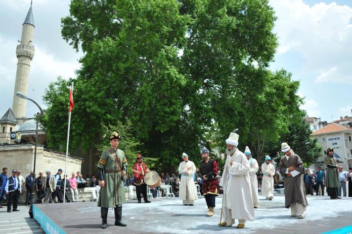 HZ. MEVLANA TEMSİLİ TÖRENLE KARAMAN'DAN UĞURLANDI