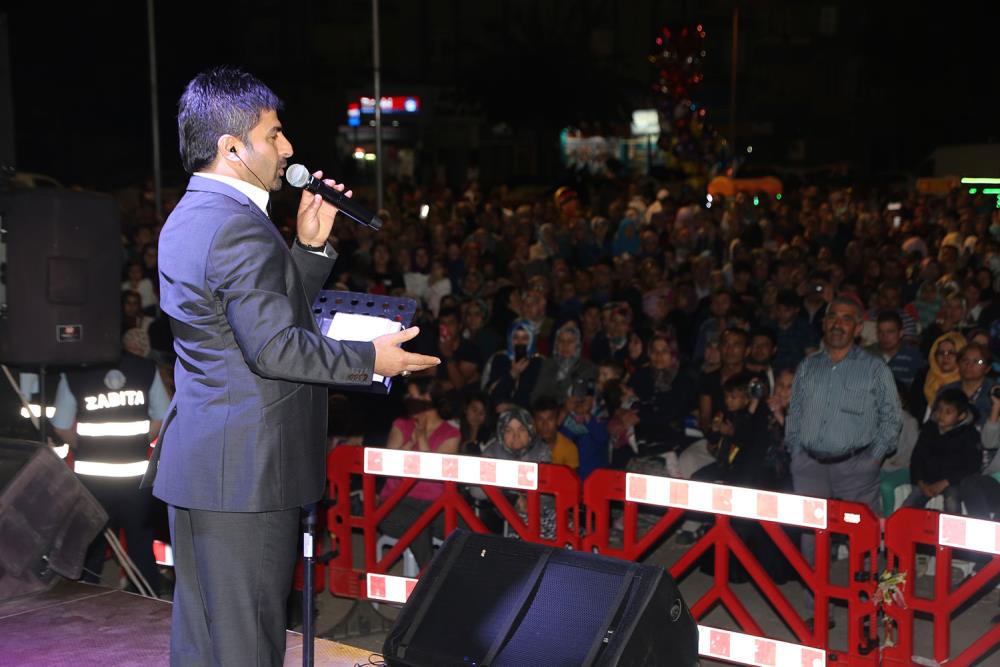 Karaman Belediyesi'nin Ramazan konserleri, ünlü sanatçı Sedat Uçan ile devam etti