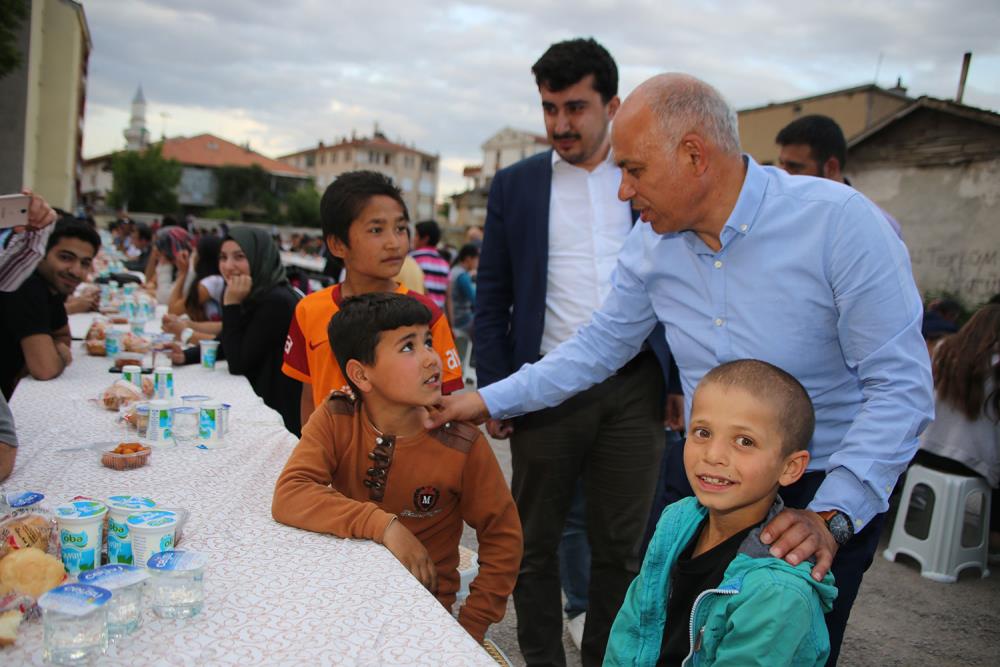 İFTAR SOFRASI ATATÜRK MAHALLESİ'NDE KURULACAK