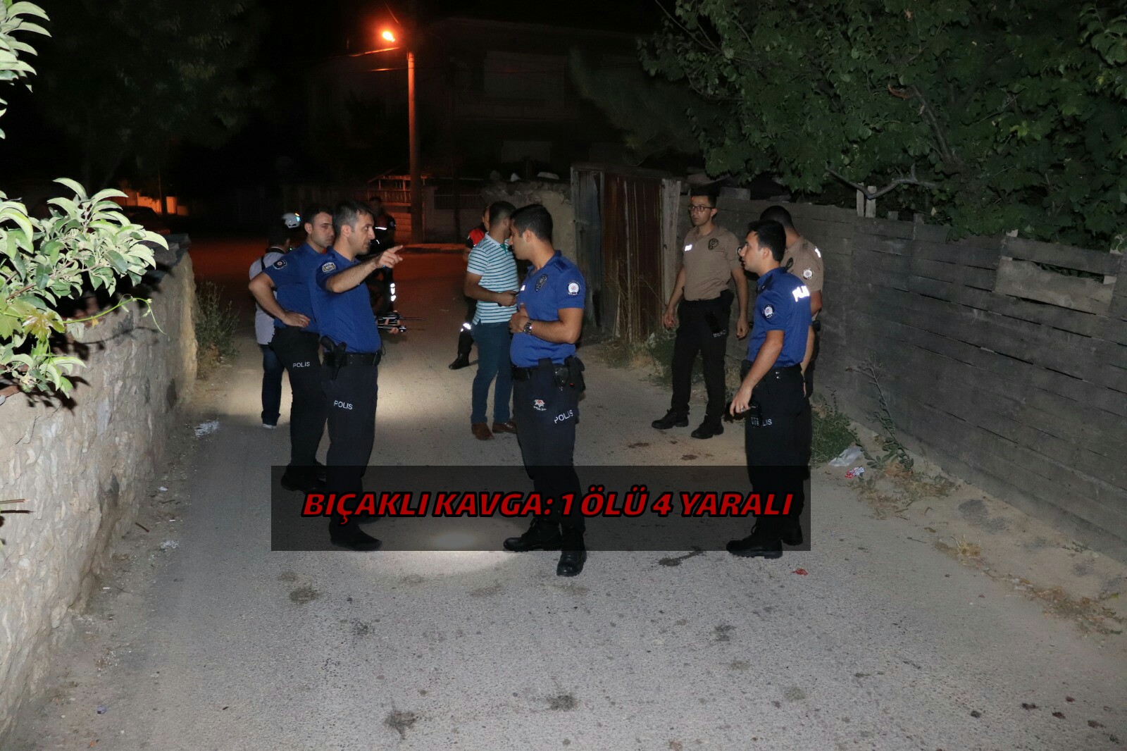 Karamanda Bıçaklı Kavga da 1ölü Biri Ağır 4 yaralı