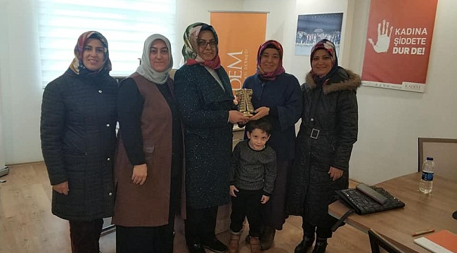KADEM HASİBE CEYHAN'A EMANET