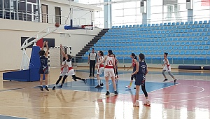 KIZLAR BASKETBOL BÖLGE ŞAMPİYONASI KARAMAN'DA BAŞLADI