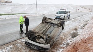 Karaman'da otomobil takla attı: 1 yaralı