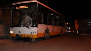 Karaman'da Belediye Otobüsünün altına giren çocuk yaralandı