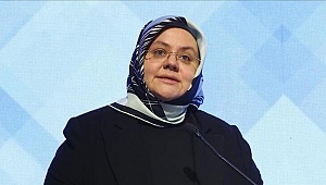 Zehra Zümrüt Selçuk'tan