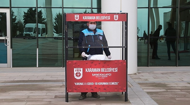 Karaman Belediyesi ücretsiz maske dağıtımını sürdürüyor