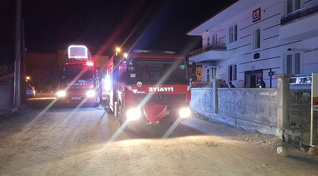 Karaman'da evi yanan genç kadın gözyaşlarına boğuldu