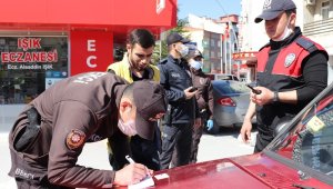 Karaman'da sokağa çıkma kısıtlamasına uymayan iki gence tutanak tutuldu