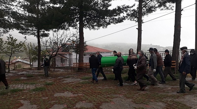 Karaman'da yangında ölen yaşlı kadın defnedildi