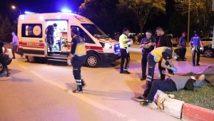 Karaman'da iki otomobil çarpıştı: 3 yaralı