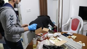 Kiraladıkları daireyi kumarhaneye çevirdiler
