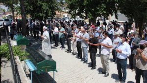 Kanalda boğulan kardeşler yan yana defnedildi. Anne:Oğullarım' diyerek tabutların arkasından gözyaşı döktü.