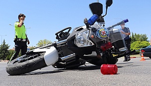 Karaman'da otomobil ile motosikletli Trafik Polisi çarpıştı 1 polis yaralı