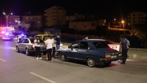 Karaman'da gece yarısı polisten şok asayiş ve trafik uygulaması