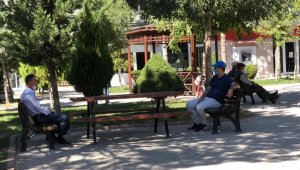 Korona virüs tedbirlerini denetleyen kaymakamı kimse tanıyamadı: 2 görevliye ceza kesilmesi talimatı verdi