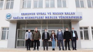 Rektör Akgül, Uysal ve Hasan Kalan Sağlık Hizmetleri MYO'yu ziyaret etti