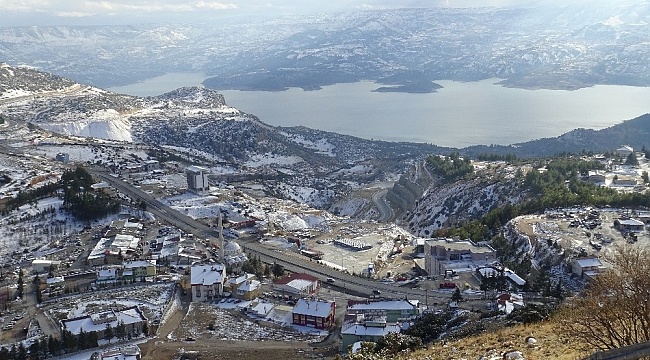 Toroslar gelinliğini giydi