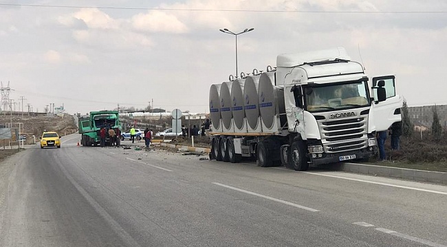 Konya’da tanker ile kamyonun karıştığı kazada 1 vatandaş yaralandı