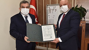 Nüfus Müdürlüğünden Vali Alparslan Işık Ailesine Sürpriz Belge