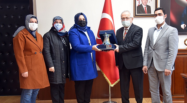 ÖZ SAĞLIK-İŞ SENDİKASINDAN REKTÖR AK'A ZİYARET