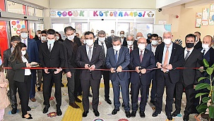 REKTÖR NAMIK AK, KÜTÜPHANE VE ATÖLYE AÇILIŞINA KATILDI