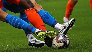 Futbolcular Maça Çıkmayacak