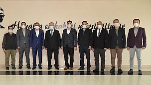 KMÜ REKTÖRÜ AK HOCAYA TEBRİK ZİYARETLERİ DEVAM EDİYOR.