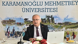 REKTÖR NAMIK AK, SOSYAL MEDYADAN SORULARI YANITLADI