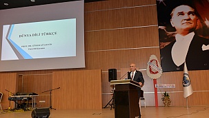 Türk Dil Kurumu Başkanı Prof. Dr. Gürer Gülsevin KMÜ'de konferans verdi