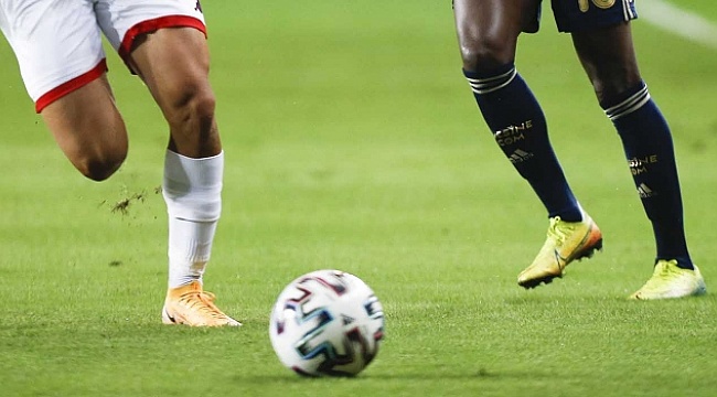 Yüzme yarışlarında Bağcılar Belediyesi sporcularına 7 madalya