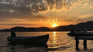 İlahiler Eşliğinde Dini Bilgi Sohbet Sitesi
