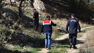 KARAMAN'IN TAŞKALE KÖYÜ'NDE KAZA YAPTIĞI DÜŞÜNÜLEN GENÇ AV TÜFEĞİ İLE VURULDUĞU ORTAYA ÇIKTI 