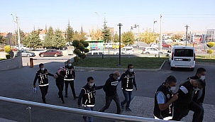 KARAMAN'DA UYUŞTURUCU OPERASYONUNDA 4 KİŞİ MAHKEME TARAFINDAN TUTUKLANDI