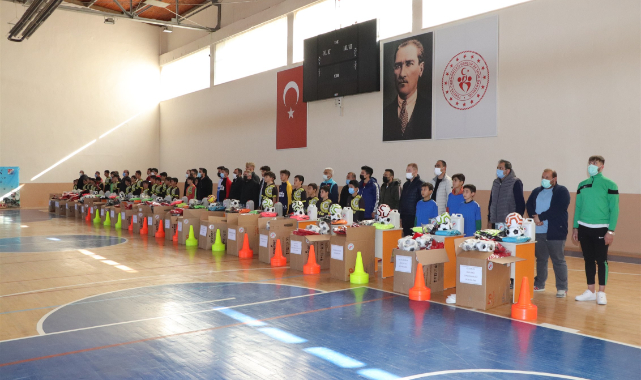 AMATÖR SPOR KULÜPLERİNE MALZEME DESTEĞİ