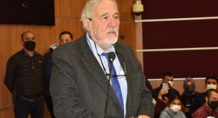 İlber Ortaylı Karaman'da Yunus Emre'yi Anlattı