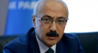 Lütfi Elvan İstifa etti, Nureddin Nebati Geldi