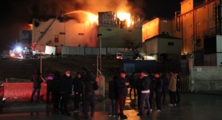 Karaman'da Bisküvi fabrikasındaki yangın söndürüldü