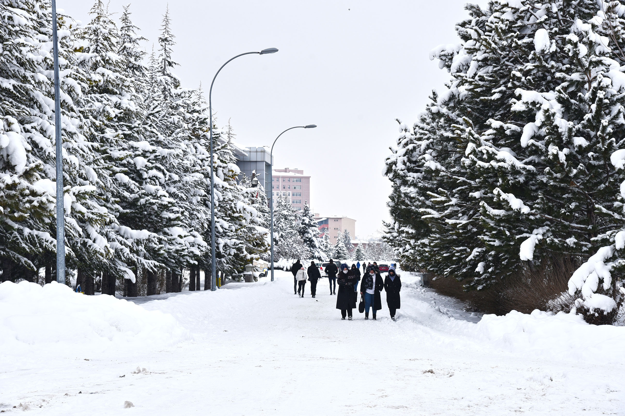 BÜTÜNLEME SINAVLARI BAŞLADI