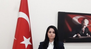 BAŞYAYLA İLÇESİNİN İLK BAYAN KAYMAKAMI GÖREVE BAŞLADI