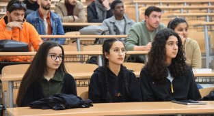 LİSE SON SINIF ÖĞRENCİLERİ KMÜ'DE