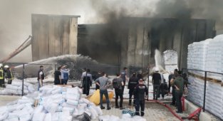 Karaman Organize Sanayii Bölgesinde Büyük Yangın Kontrol Altına Alındı