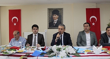 VALİ AKKOYUN BASIN MENSUPLARIYLA BULUŞTU