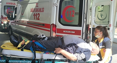 Karaman'da iki otomobil çarpıştı! Takla atan araçta 2'si ağır 4 kişi yaralandı