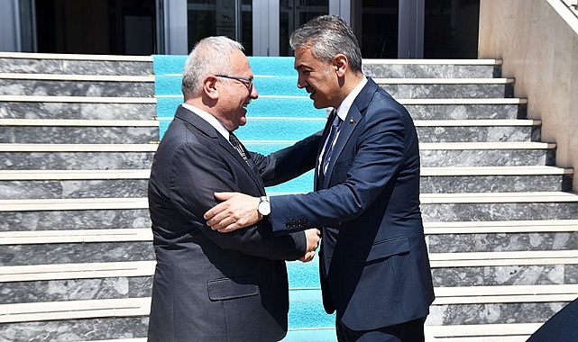 Vali Akkoyun'dan Rektör Namık Ak'a ziyaret