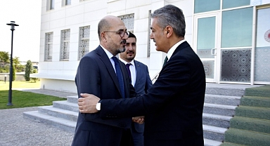 Vali Akkoyun Karaman Barosu'nu ziyaret etti