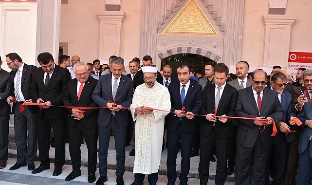 Karamanoğlu Mehmetbey Üniversitesi camii İbadete açıldı.