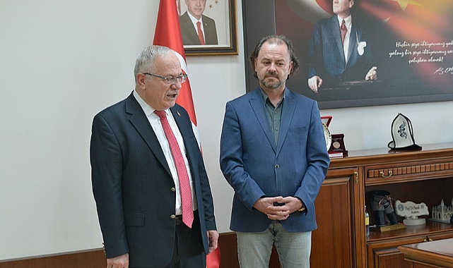M. Ali Orak. KMÜ' den ayrıldı