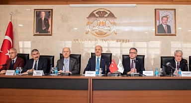 SÜRDÜRÜLEBİLİR VE İKLİM DOSTU KAMPÜS PROJESİ TOPLANTISI KONYA'DA YAPILDI