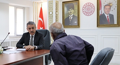 Vali Akkoyun vatandaşlarla birebir görüştü