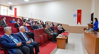 ÜNİVERSİTE-SANAYİ İŞ BİRLİĞİ TOPLANTISI YAPILDI
